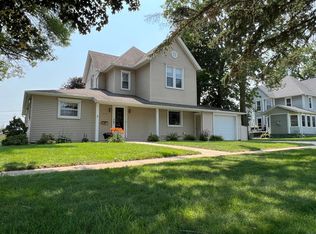 213 W Maple St, West Union, IA 52175