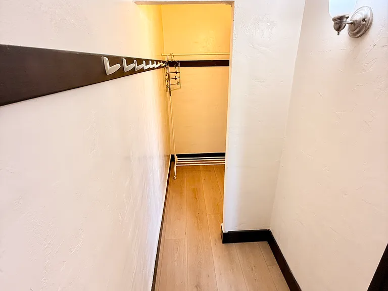 2555 Virginia St #307 — Photo 4