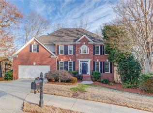 1720 Riverglen Dr, Suwanee, GA 30024