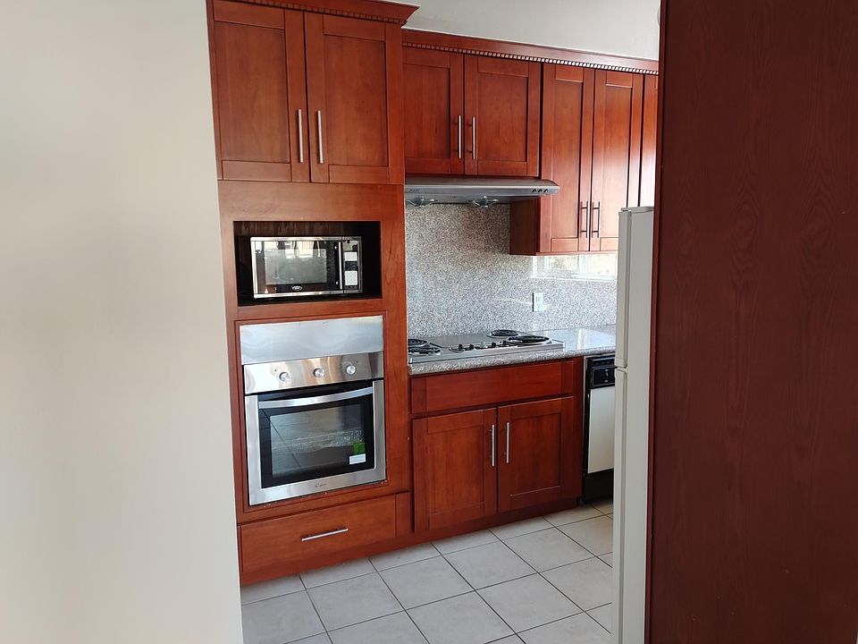 1st image of 485 Stow Ave APT 6