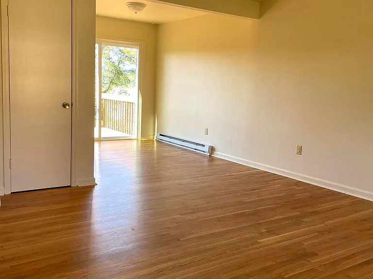 209 S Shenandoah Ave #A — Photo 3