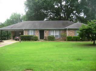 8251 Misty Meadows Ln, Memphis, TN 38125