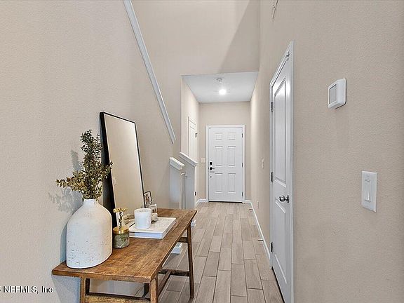 3rd image of 12741 JOSSLYN Lane