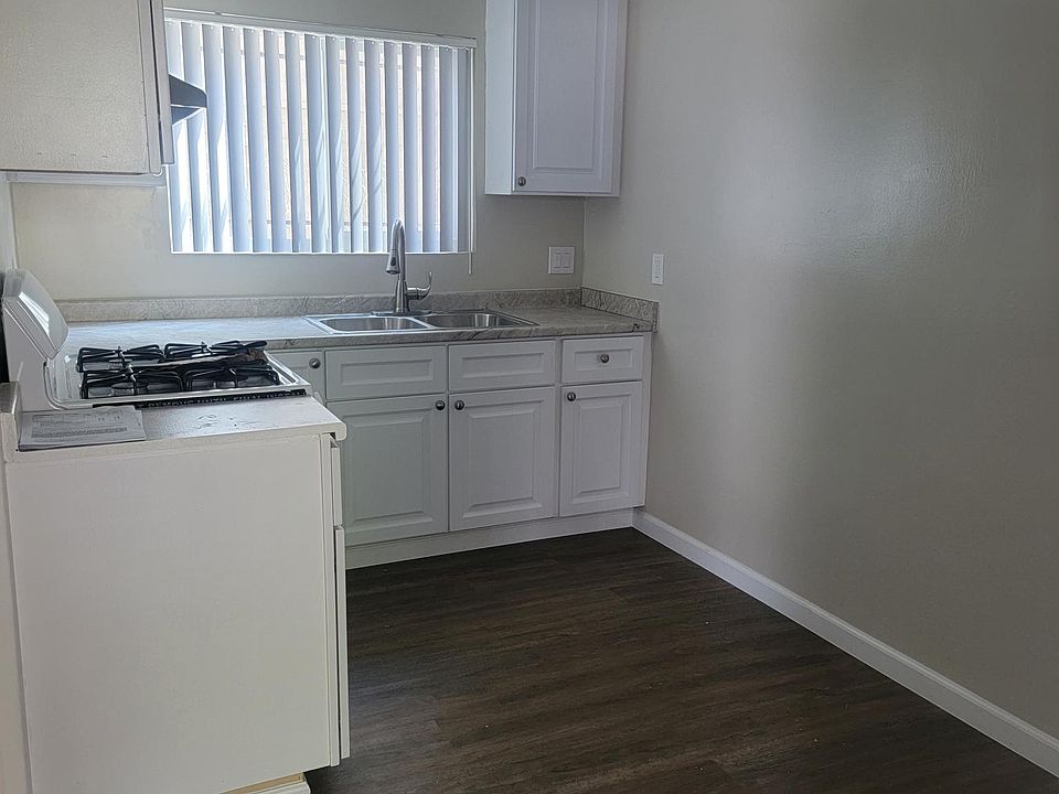 2nd image of 9201 Sepulveda Blvd