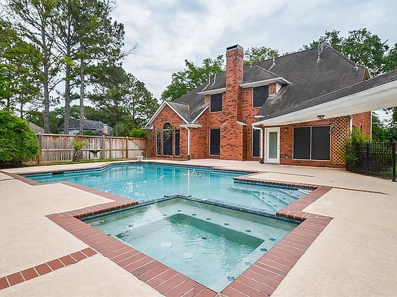 2nd image of 19702 Whitewind Dr