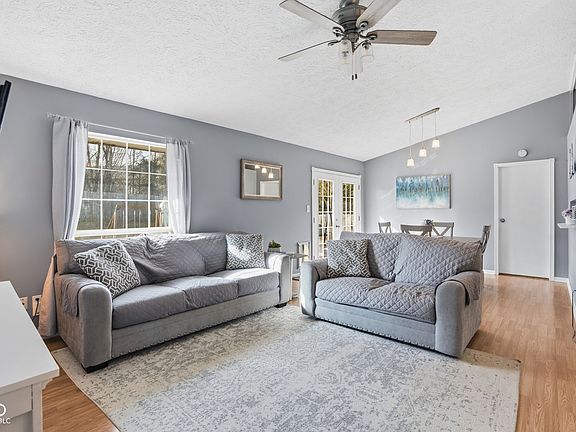 5th image of 1181 Pilgrim Rd