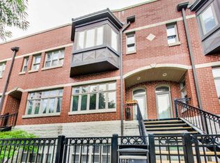 1804 S Calumet Ave, Chicago, IL 60616