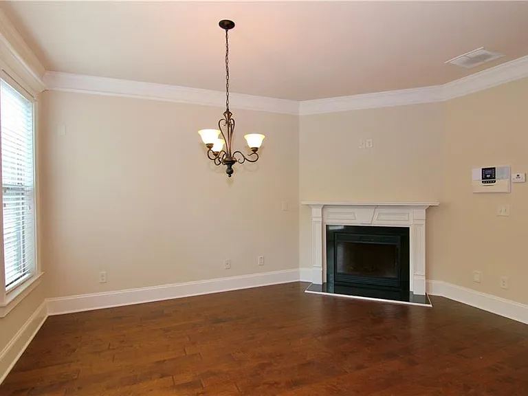 1660 Jardin Ct — Photo 12