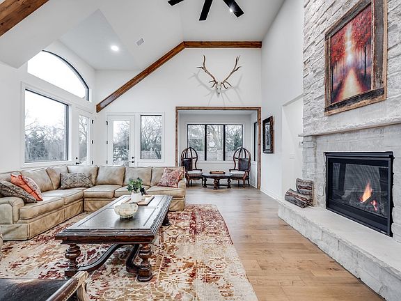 5th image of 1609 W Rockhill Pl