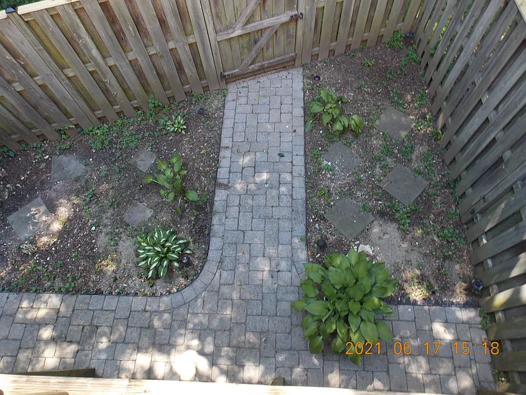 Governor Sprigg Pl — Photo 22
