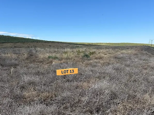 13 John Butler Dr, Glenrock, WY 82637