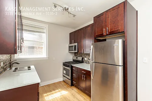3135 W Lawrence Ave #2 Photo 1
