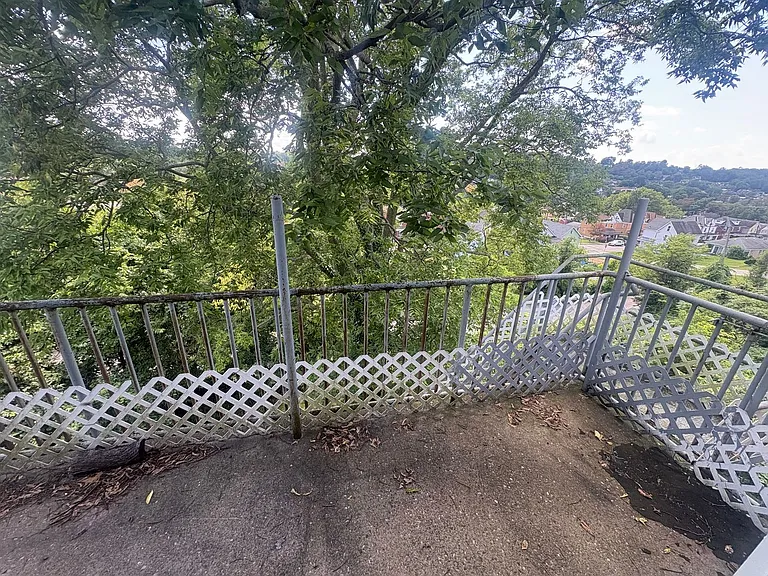 726 Large Ave — Photo 21
