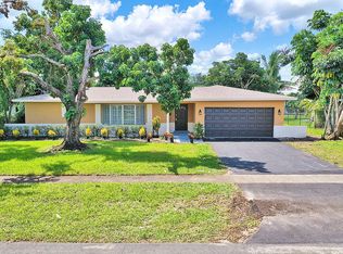 5580 SW 8th St, Plantation, FL 33317