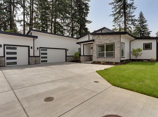 8150 SW Laurel St, Portland, OR 97225