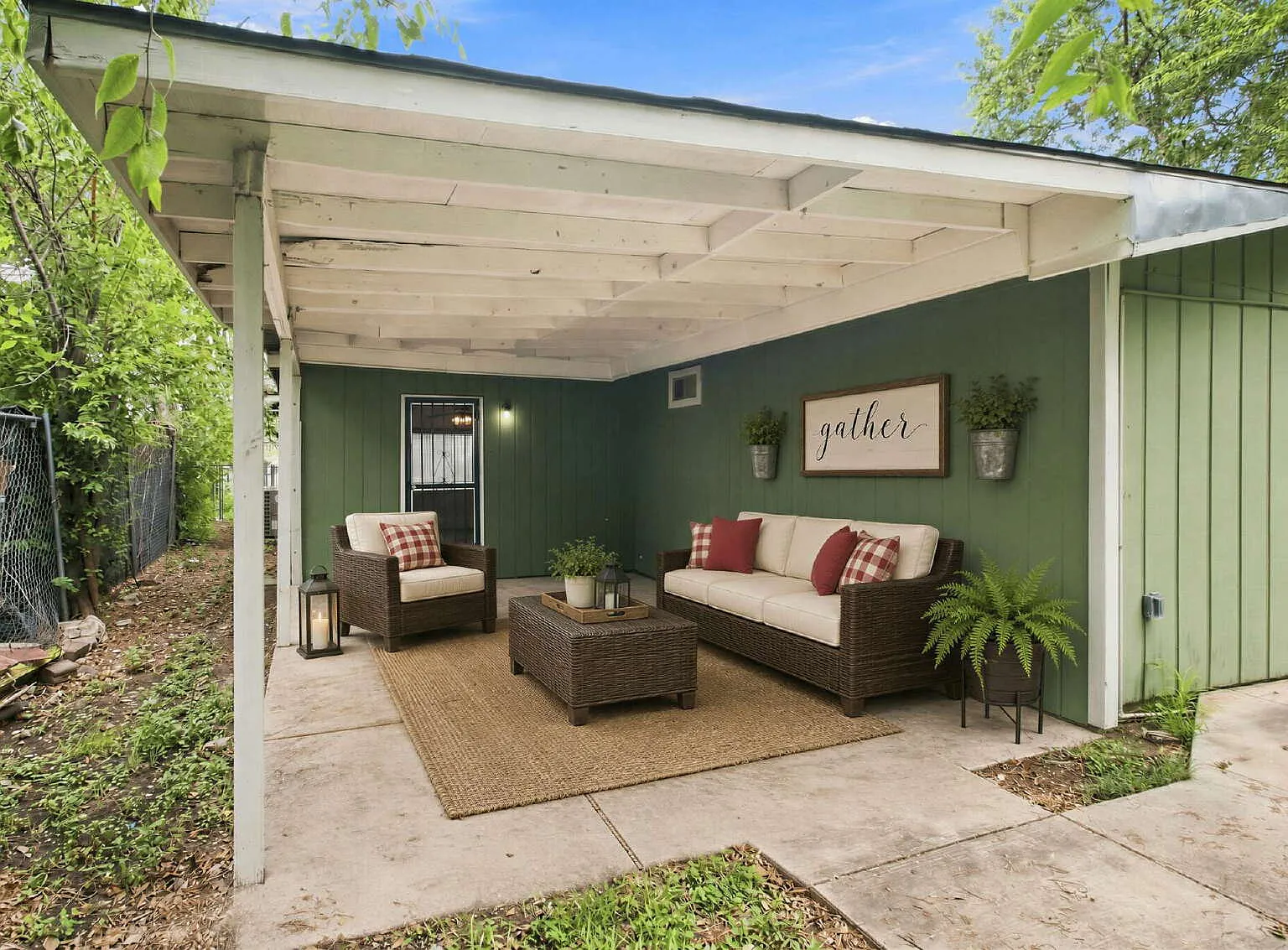 2 bed, 1.0 bath, 1126 sqft, $1,100 — Photo 4