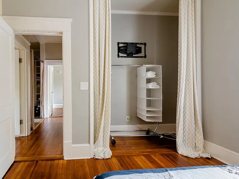 2726 N Roxboro St — Photo 17