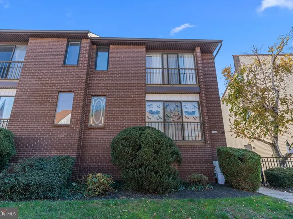 9563 James St #B, Philadelphia, PA 19114