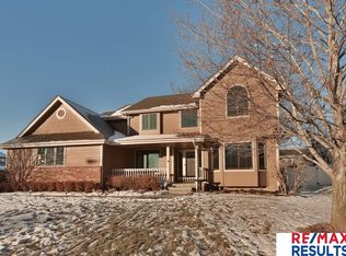 7208 S 160th St, Omaha, NE 68136