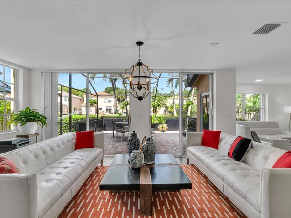 10843 NW 12th Court, Plantation, FL 33322