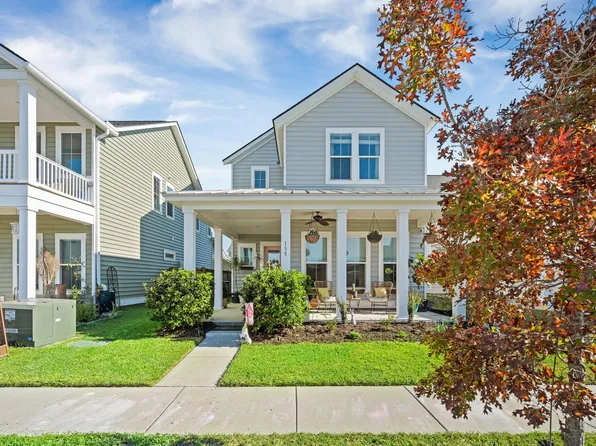 135 Country Gate Ln, Summerville, SC 29485