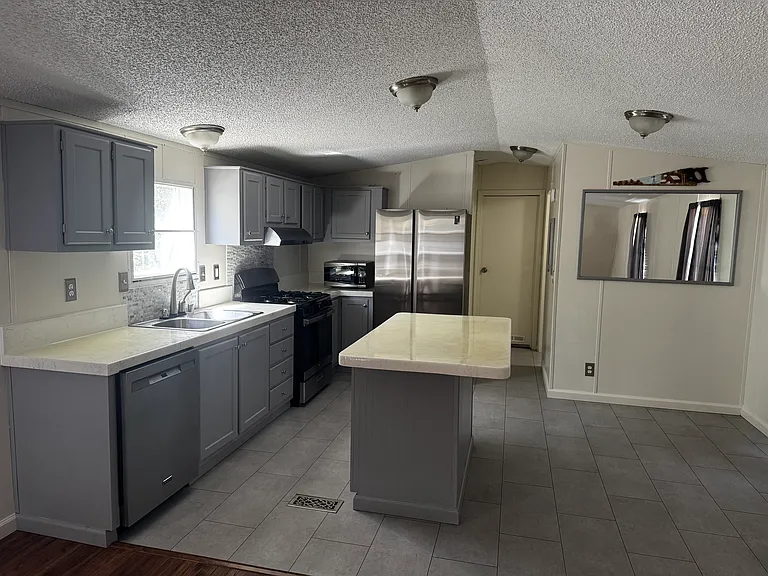 222 River Run Dr — Photo 10