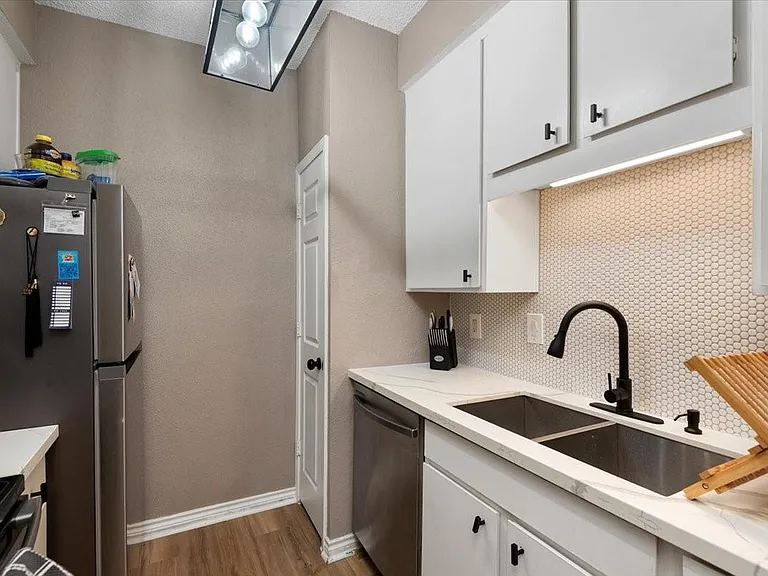 10047 Westpark Dr #33 — Photo 3