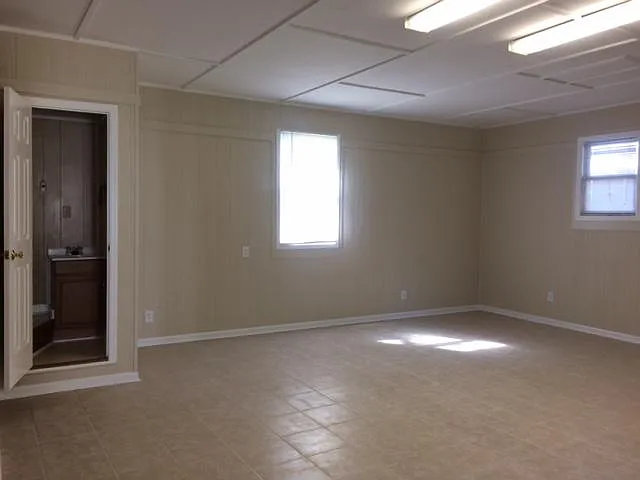 937 Vonier Rd — Photo 10
