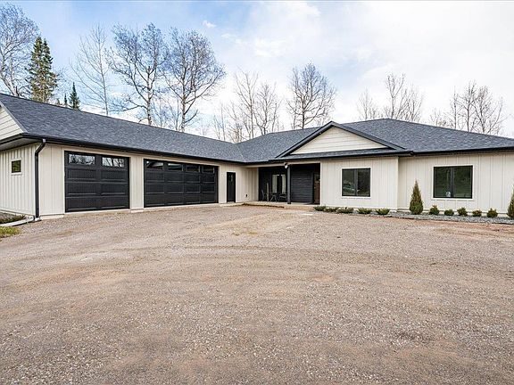 3rd image of 4966 Anderson Rd