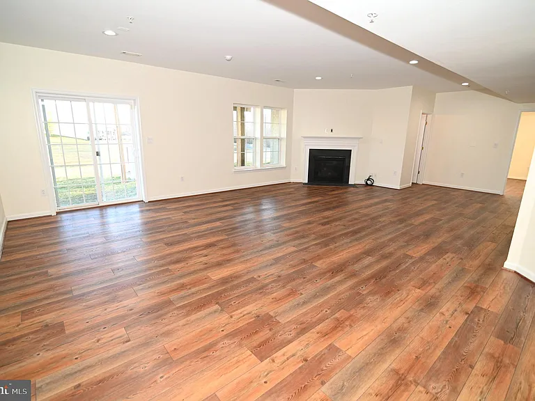 7001 Chaptico Ct — Photo 102