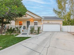 3422 Briar Dr, West Jordan, UT 84084