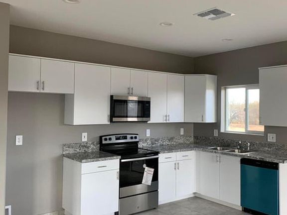 2nd image of 701 E Calle Antonia