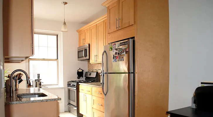 Sold by Landmarc Group | media 40