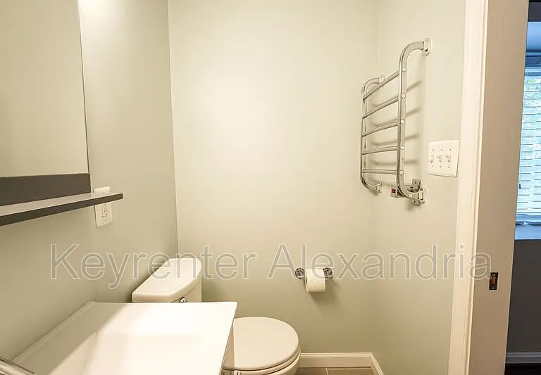 1107 N Taylor St #C — Photo 12