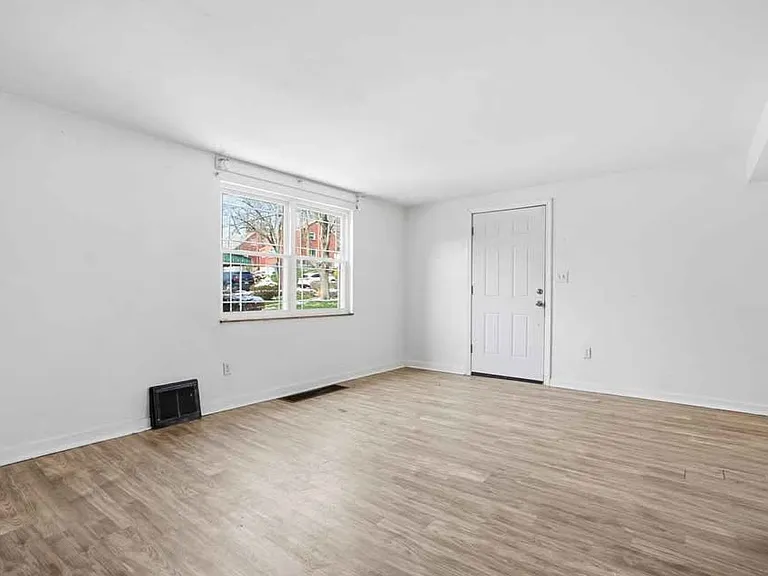 1219 Circle Dr — Photo 18