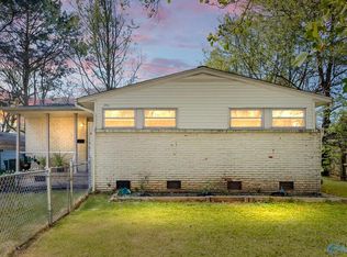 2916 Holiday Dr SW, Huntsville, AL 35805