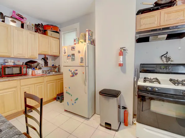 126 Kearney Avenue image 11 of 28