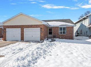 209 Astoria Rd, Springfield, IL 62704