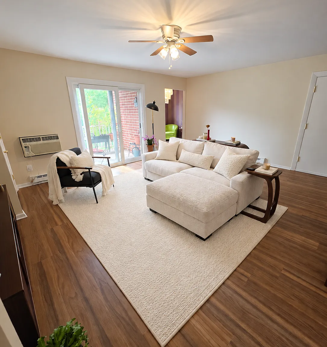 2 bed, 960 sqft, $2,200 — Photo 1