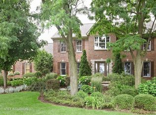 2701 Skyline Dr, Crystal Lake, IL 60012