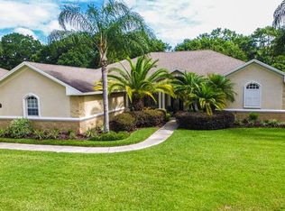 1450 Kensington Woods Dr, Lutz, FL 33549