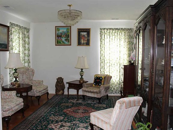 4th image of 119 Dover Ct #27