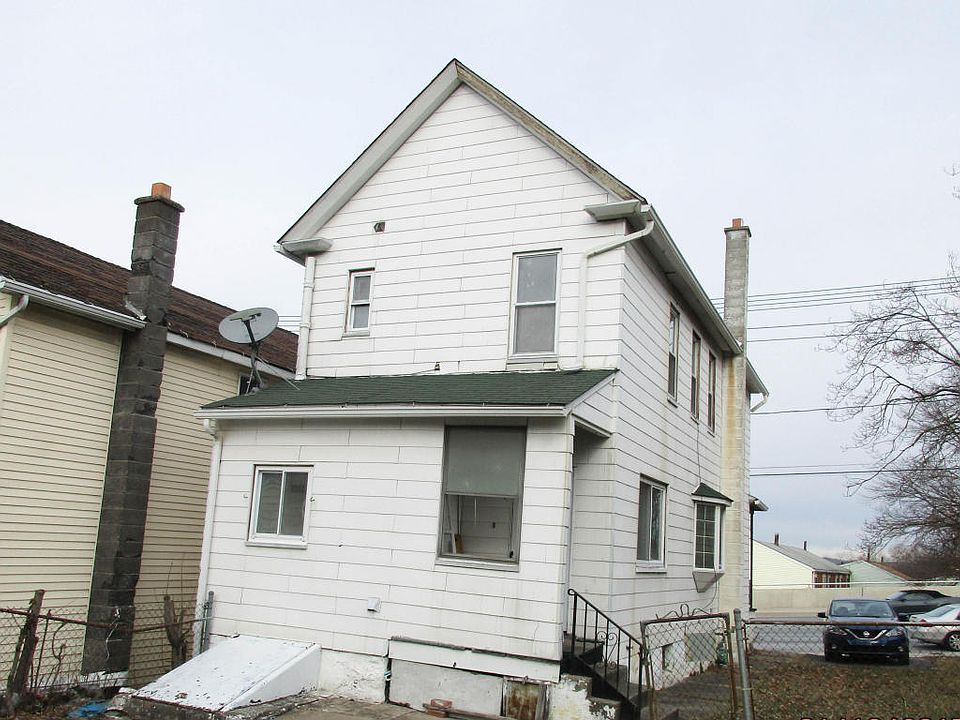 2nd image of 261 Coal St
