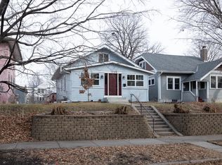 1418 Simpson St, Saint Paul, MN 55108