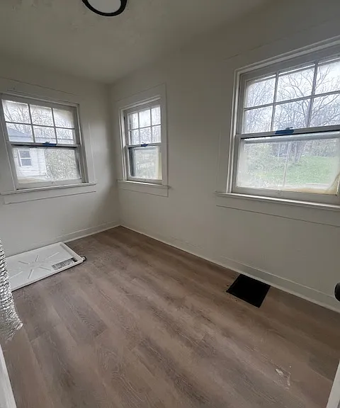 1821 W Grand Ave — Photo 10