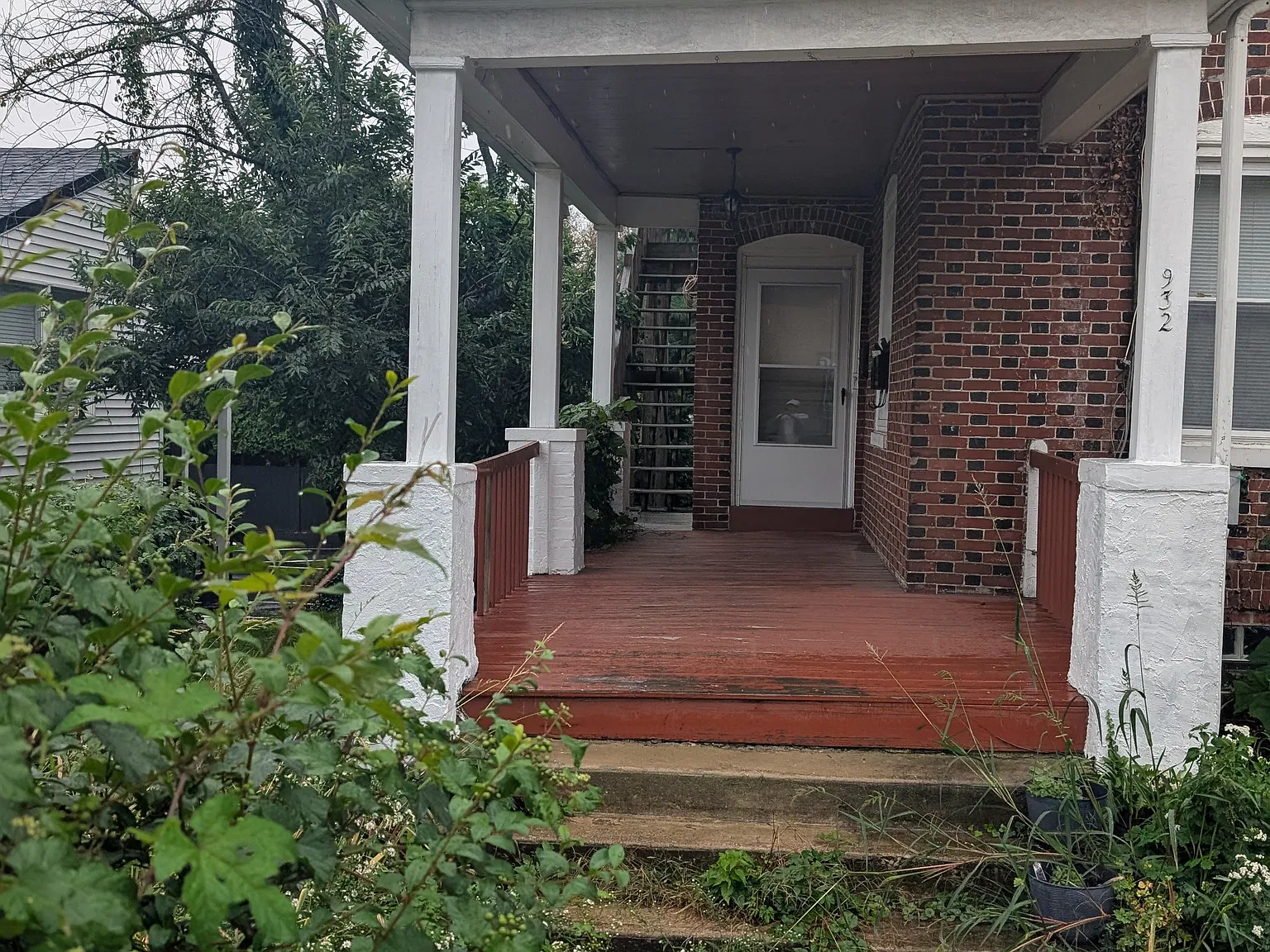 2 bed, 604 sqft, $1,600 — Photo 2