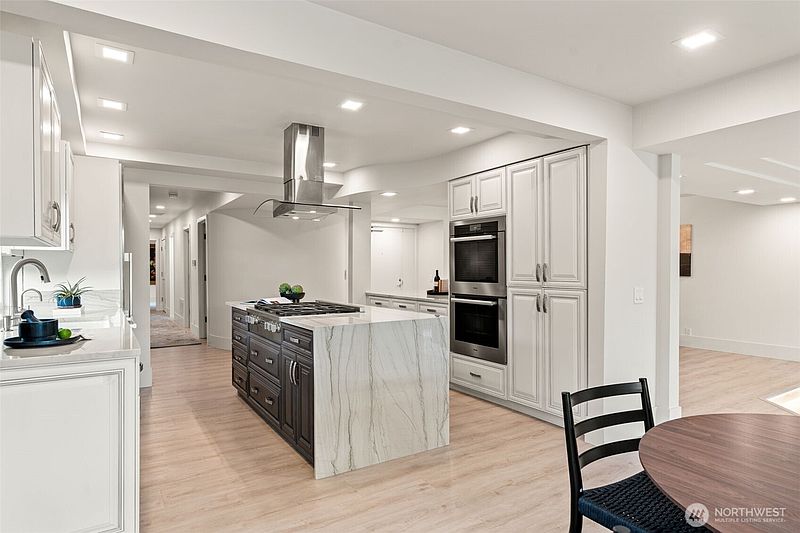 5th image of 101 99th Avenue NE #101