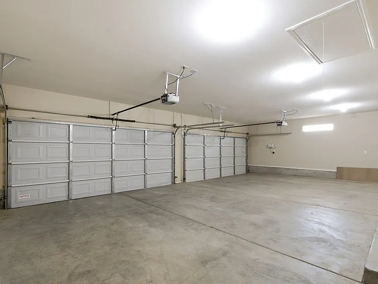 5513 Carmel Ct — Photo 39