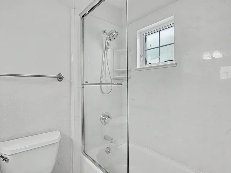 808 Lenzen Ave #107 — Photo 21