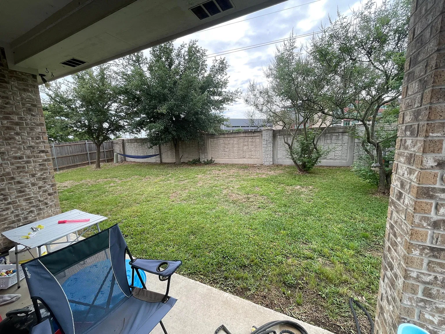 4 bed, 1875 sqft, $2,300 — Photo 3